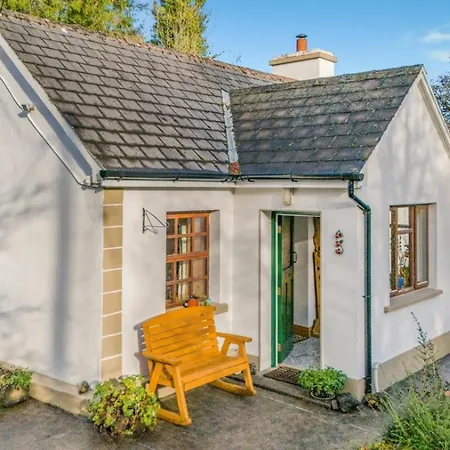 2 Bed In Oc-ii15381 Ferienhaus *